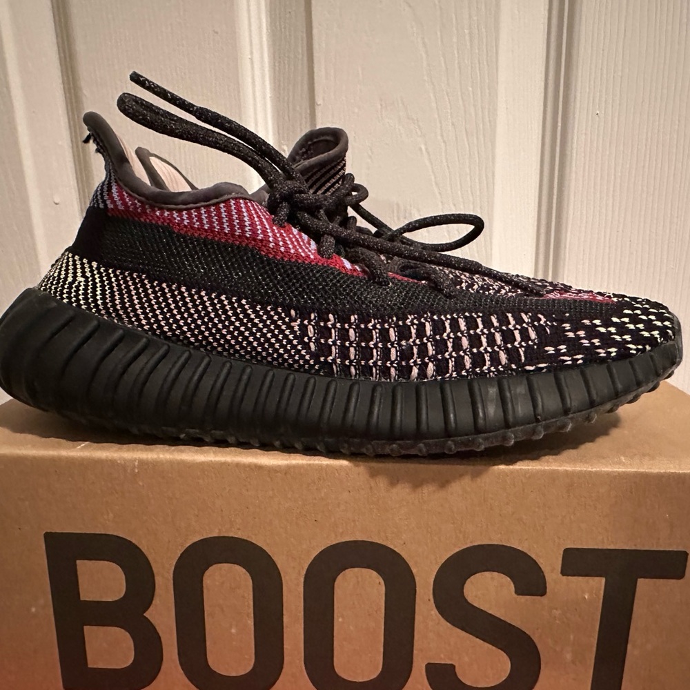 Yeezy Yechi only worn twice size 5.5